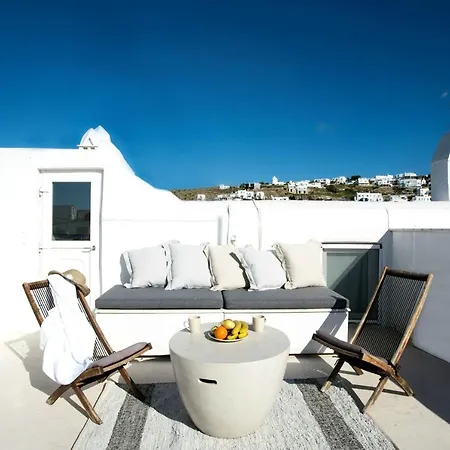 Loom * Mykonos Town